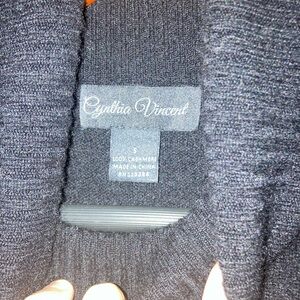 Classic Black Cynthia Vincent Cashmere Turtleneck S